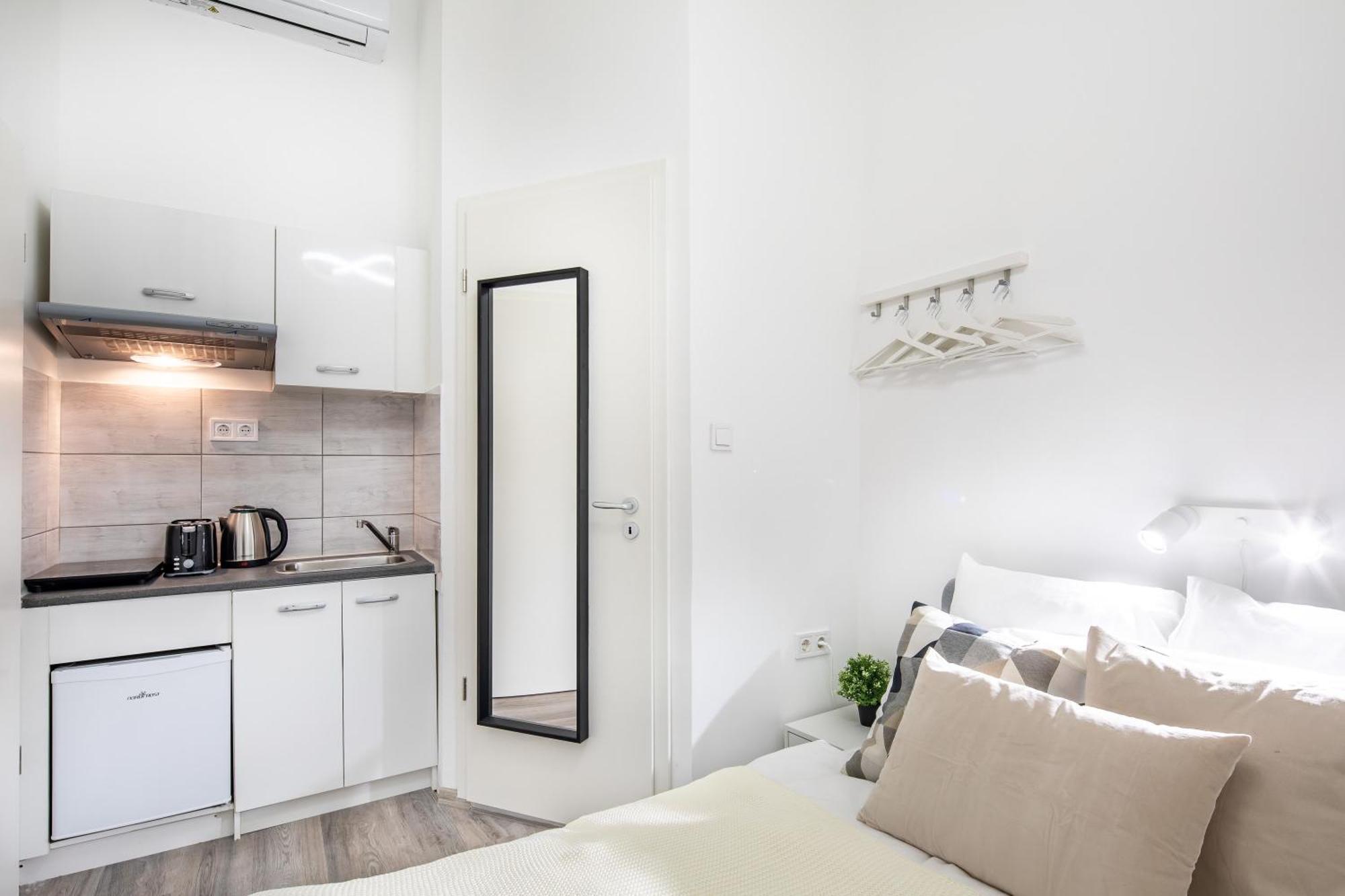 Very Central - Small Studio For Solo Traveller Budapest Eksteriør bilde